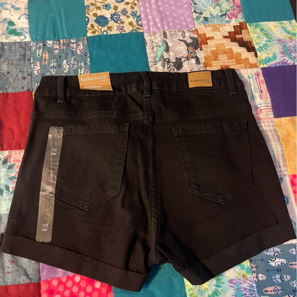 Roebuck & co jean black shorts mid rise 4” inseam new with tags size 12 - Picture 6 of 6